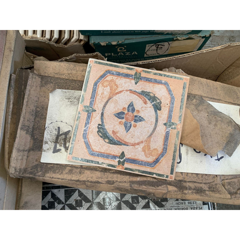 Square Floral Design Border Tile 140x140mm