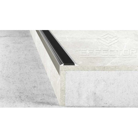 Stair nosing with anti-slip insert 90cm
