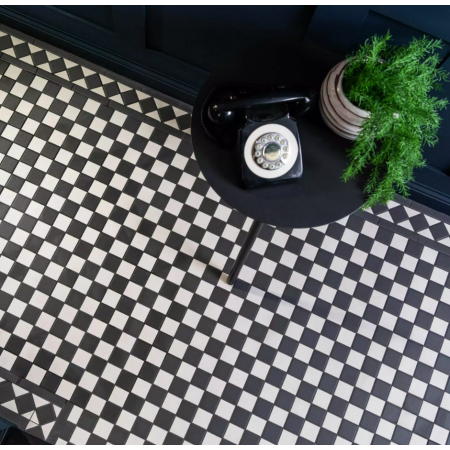 Victorian White & Black Chequer Mosaic Tile 291x291mm – Porcelain – Matt Finish